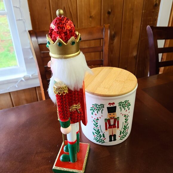 Christmas Nutcracker Soldier Wooden Statue Holiday Decor Decoration Red Green - Picture 11 of 12